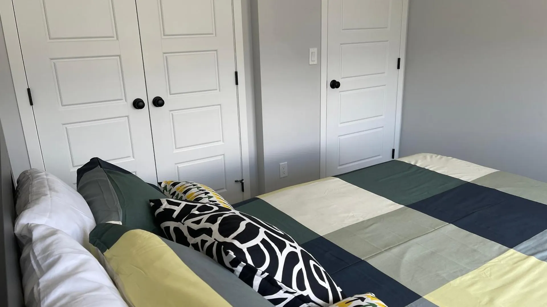 Beautiful And Cozy Room Calgary 0*,